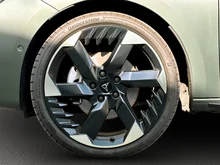 CUPRA Leon SP Kombi TRIBE 1.5 eTSI DSG in Mangan-Grün Matt