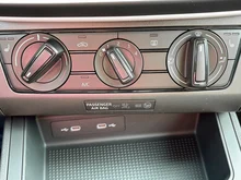 SEAT Ibiza Reference Edition 1.0 80PS in Liminal-Rot