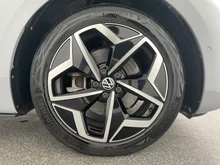 VW ID.3 Pro S 150 kW (4-Sitzer) in Mondsteingrau Dach schwarz