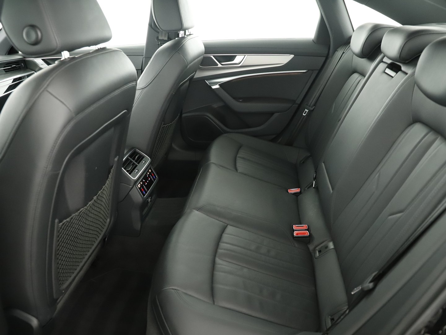 Audi A6 Limousine 45 TFSI quattro Design | Bild 6 von 14