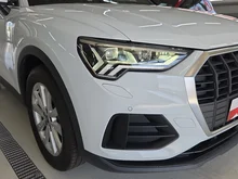Audi Q3 35 TDI intense in Gletscherweiss Metallic