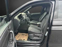 VW Tiguan R-Line TDI SCR 4MOTION DSG in Deep Black Perleffekt