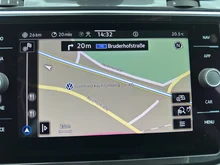 VW Tiguan R-Line TDI SCR 4MOTION DSG in Deep Black Perleffekt