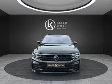 VW Tiguan R-Line TDI SCR 4MOTION DSG in Deep Black Perleffekt