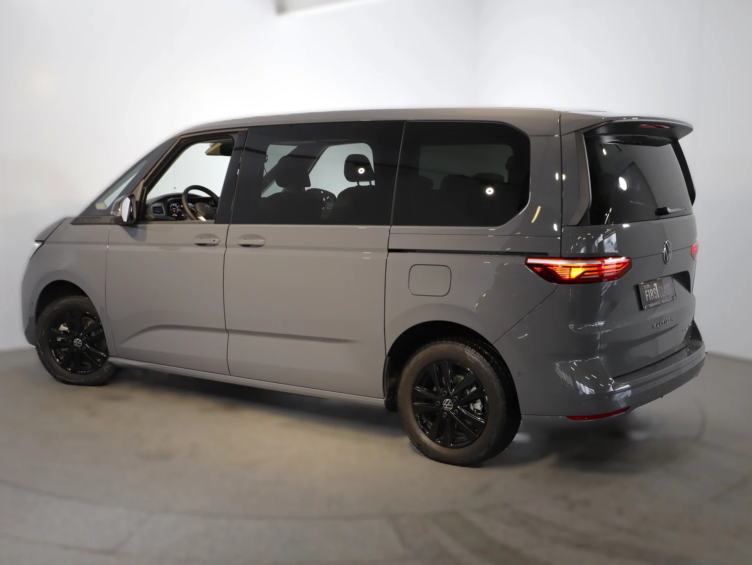 Bild eines VW Multivan Business eHybrid 180 kW 4MOTION