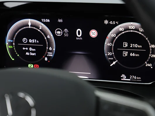 Bild eines VW Multivan Business eHybrid 180 kW 4MOTION