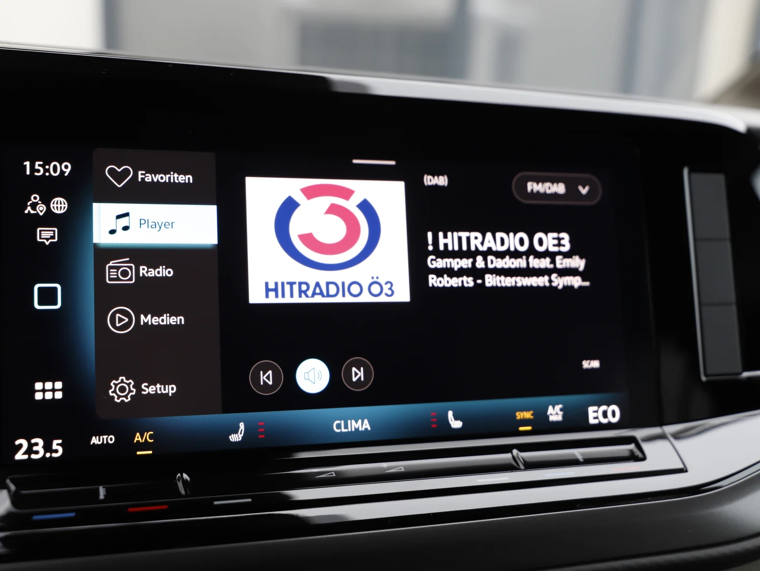 Bild eines VW Multivan Business eHybrid 180 kW 4MOTION