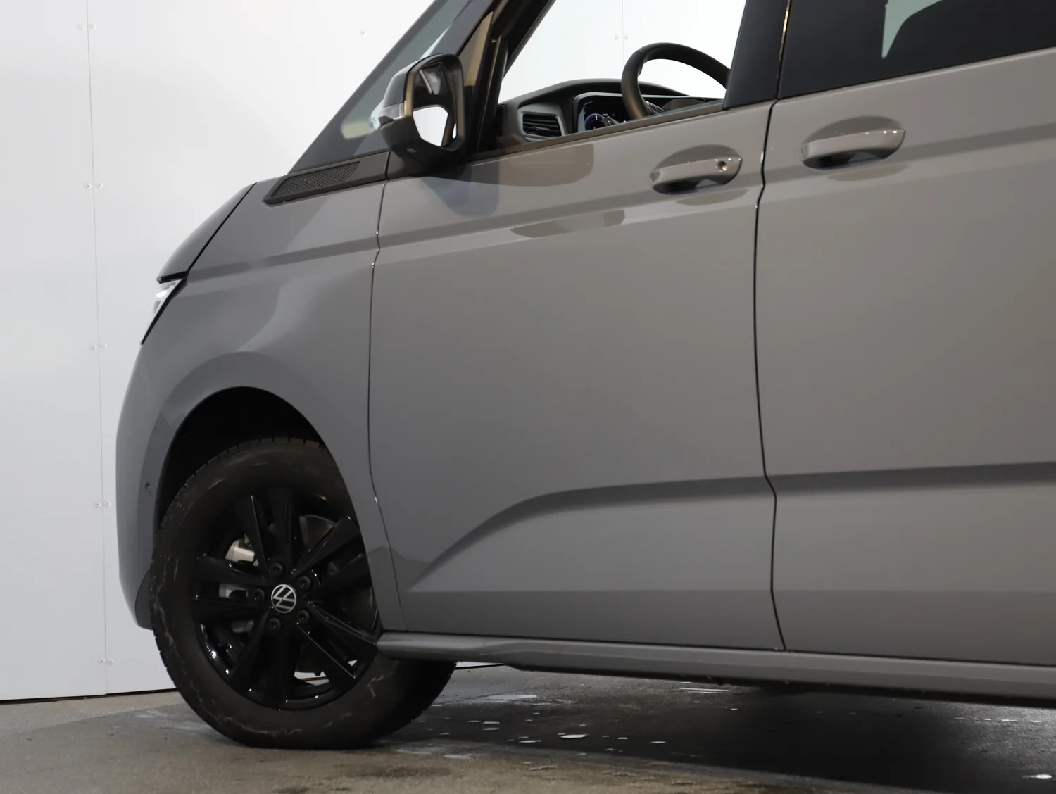 Bild eines VW Multivan Business eHybrid 180 kW 4MOTION