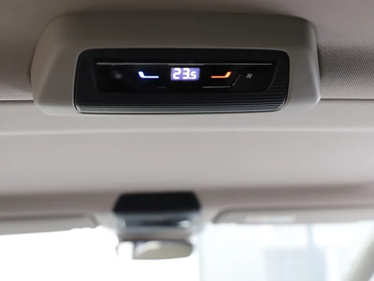 Bild eines VW Multivan Business eHybrid 180 kW 4MOTION