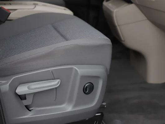 Bild eines VW Multivan Business eHybrid 180 kW 4MOTION