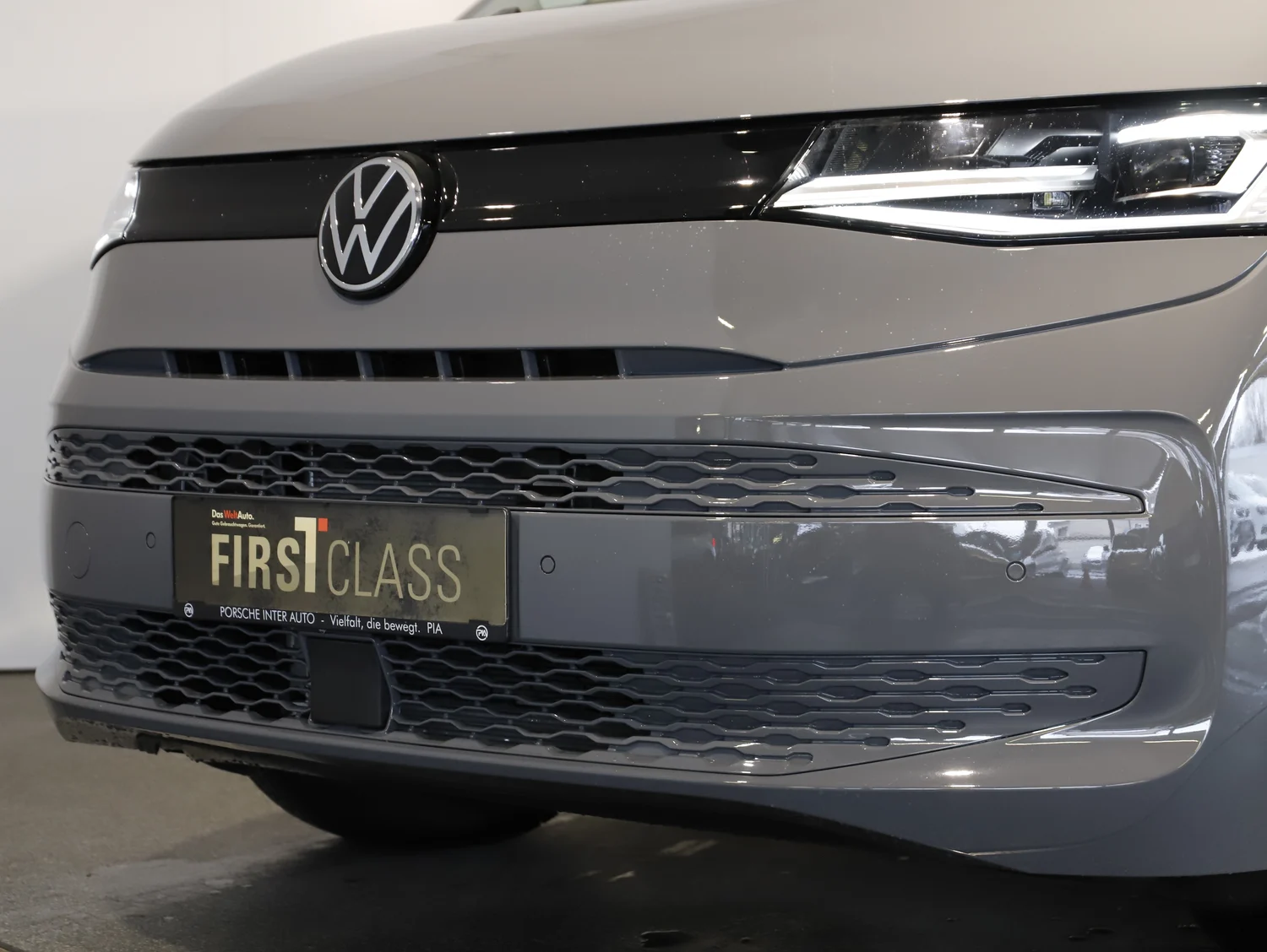 Bild eines VW Multivan Business eHybrid 180 kW 4MOTION