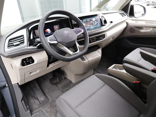 Bild eines VW Multivan Business eHybrid 180 kW 4MOTION