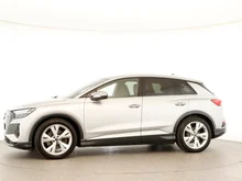 Audi Q4 e-tron 45 e-tron quattro in Florettsilber metallic