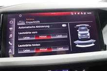 Audi Q4 e-tron 45 e-tron quattro in Florettsilber metallic