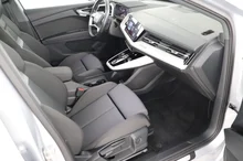Audi Q4 e-tron 45 e-tron quattro in Florettsilber metallic