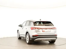 Audi Q4 e-tron 45 e-tron quattro in Florettsilber metallic