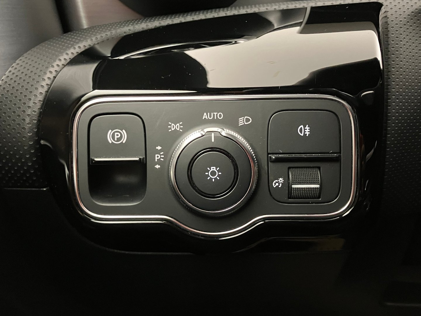 Mercedes CLA 180 d Aut. | Bild 10 von 30