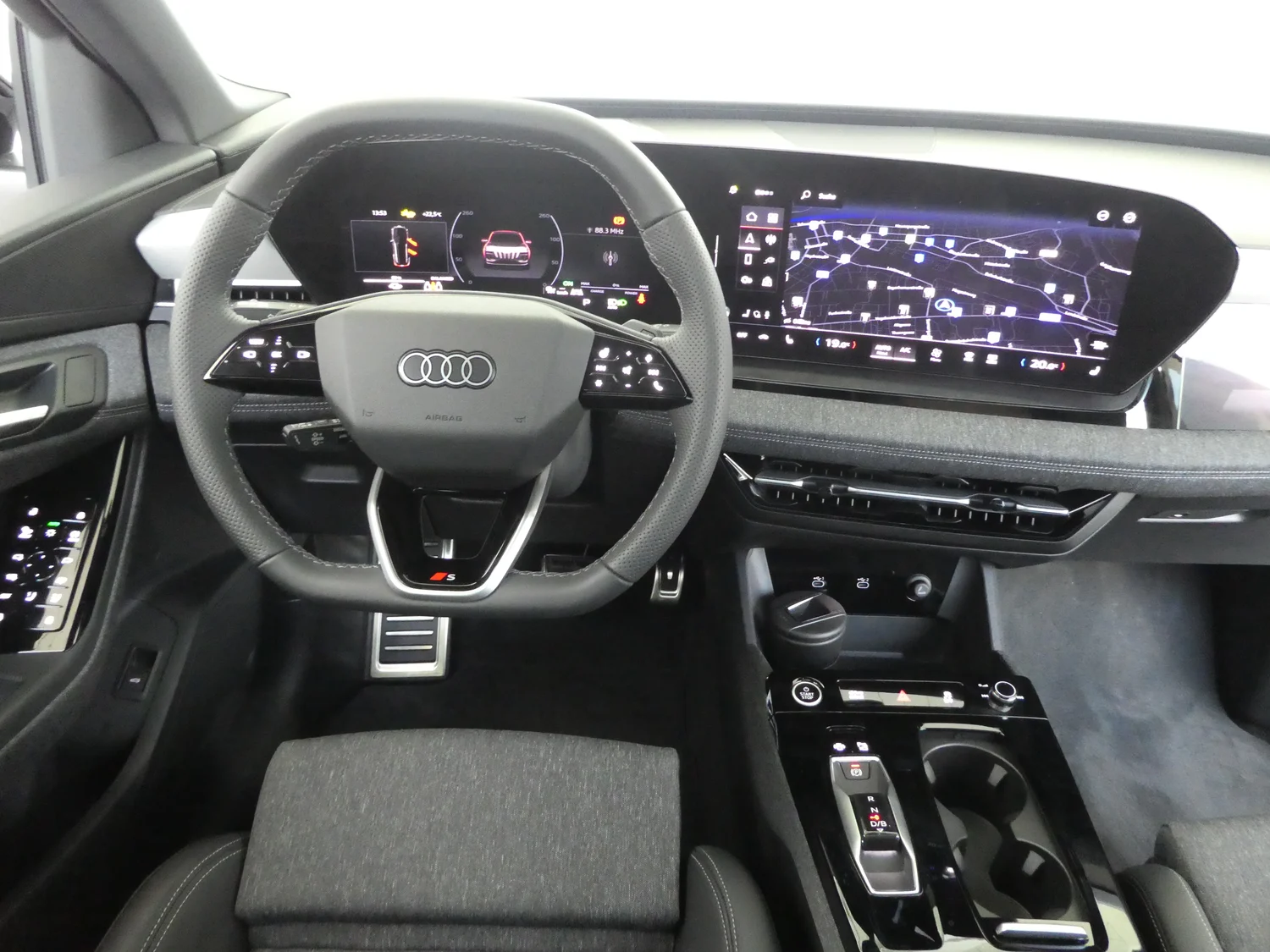 Bild eines Audi Q6 e-tron quattro