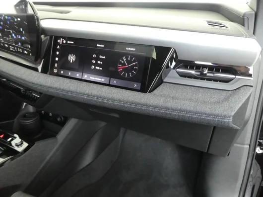 Bild eines Audi Q6 e-tron quattro