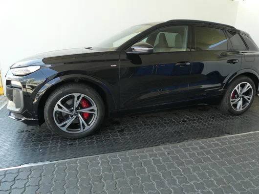 Bild eines Audi Q6 e-tron quattro