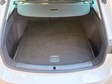 SEAT Leon SP Kombi Style 2.0 TDI DSG 4Drive in Candy-Weiß