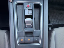 SEAT Leon SP Kombi Style 2.0 TDI DSG 4Drive in Candy-Weiß