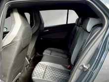 VW Golf R-Line mHEV TSI DSG in mittelgrau - metallic