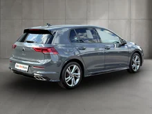 VW Golf R-Line mHEV TSI DSG in mittelgrau - metallic