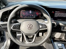 VW Golf R-Line mHEV TSI DSG in mittelgrau - metallic
