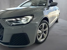 Thumbnail-Foto von Fahrzeug
