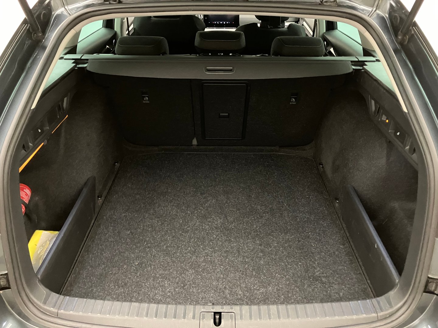 Škoda OCTAVIA Combi Ambition TDI | Bild 27 von 31