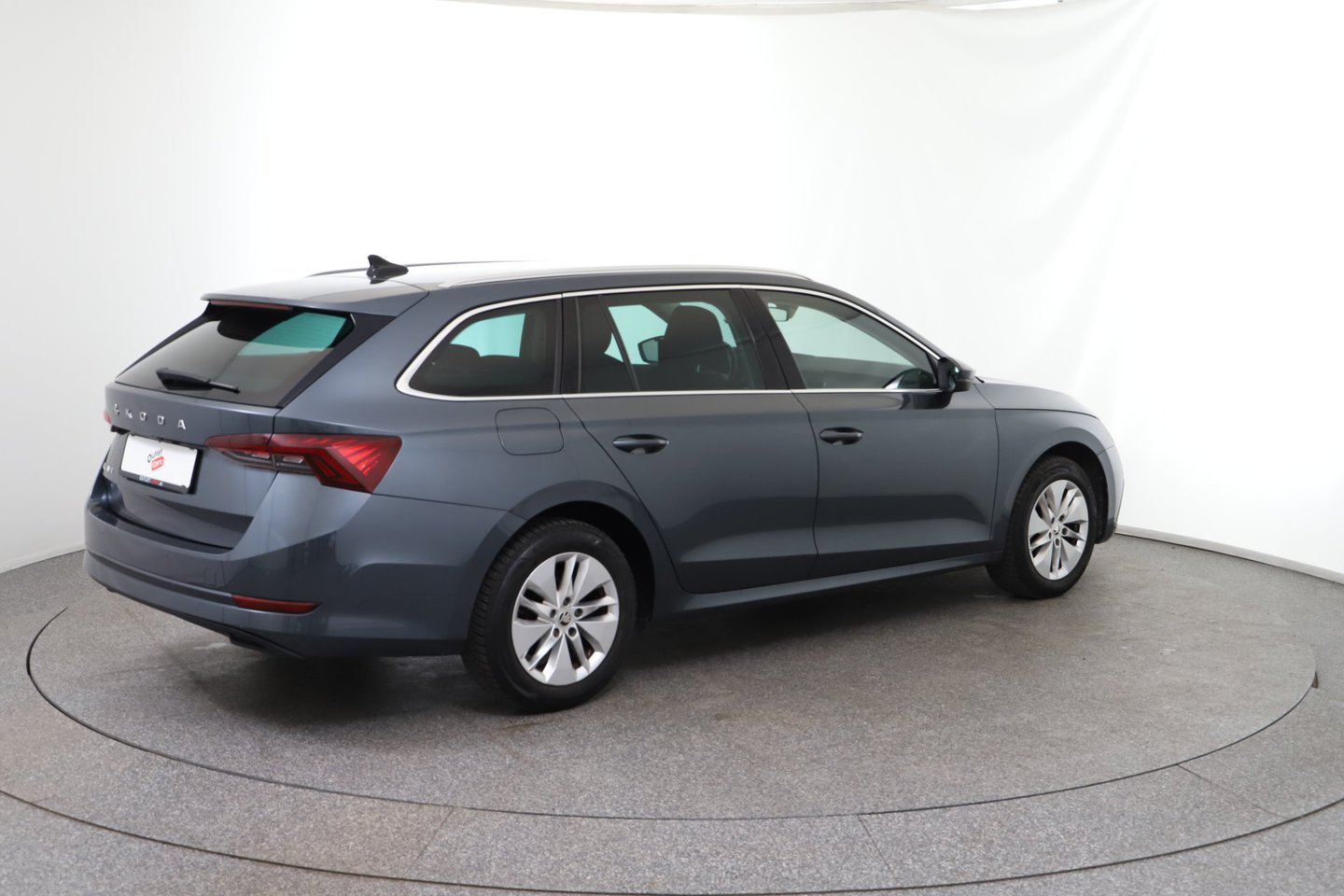 Škoda OCTAVIA Combi Ambition TDI | Bild 5 von 31