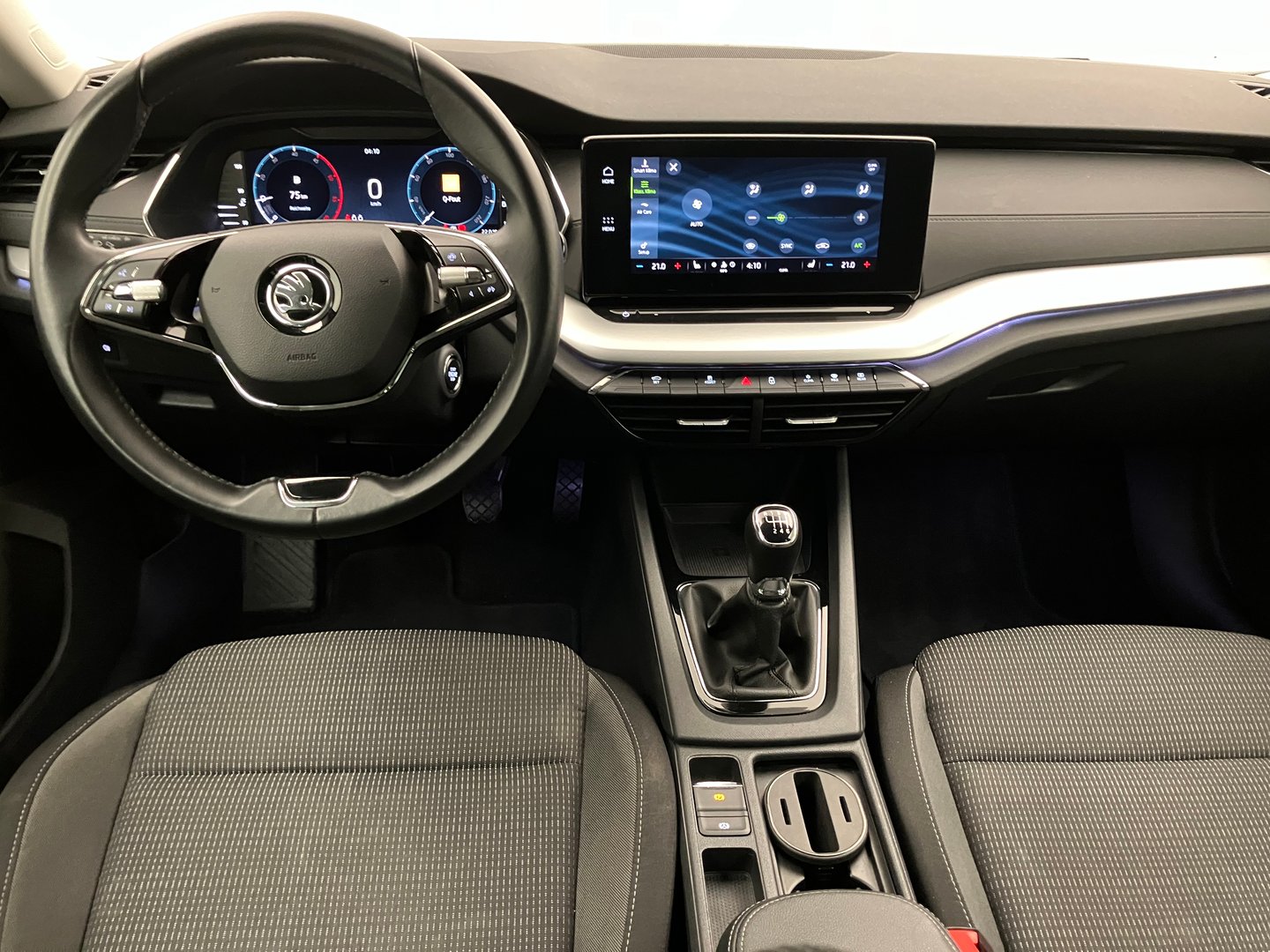 Škoda OCTAVIA Combi Ambition TDI | Bild 12 von 31