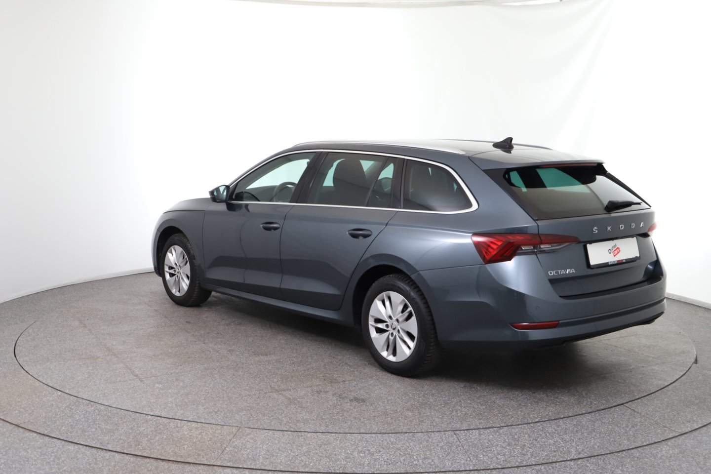 Škoda OCTAVIA Combi Ambition TDI | Bild 3 von 31