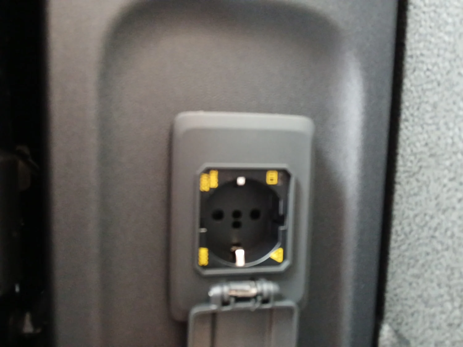 Bild eines ID. Buzz Cargo Pro 4MOTION 250 kW