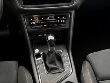 VW Tiguan Allspace Life TDI DSG in PURE WHITE