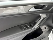 VW Tiguan Allspace Life TDI DSG in PURE WHITE