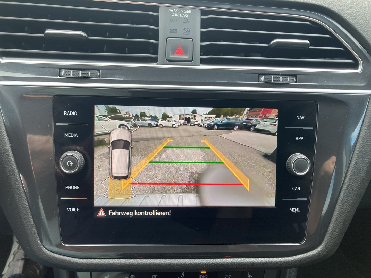 VW Tiguan Allspace Life TDI DSG | Bild 12 von 19