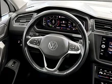 VW Tiguan Allspace Life TDI DSG in PURE WHITE