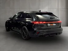 Audi A5 Avant TDI quattro in Mythosschwarz Metallic