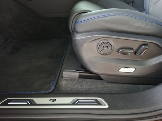 Bild eines VW Touareg R eHybrid TSI 4MOTION