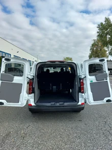 Thumbnail-Foto von Fahrzeug