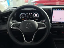 VW Tiguan Friends eTSI DSG in Delfingrau Metallic