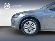Škoda Octavia Combi Selection TDI DSG in Graphit-Grau Metallic