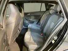 VW Golf Variant Sport mHeV DSG in Grenadillschwarz Metallic