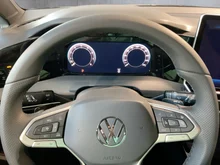 VW Golf Variant Sport mHeV DSG in Grenadillschwarz Metallic