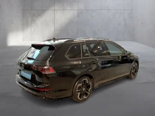 VW Golf Variant Sport mHeV DSG in Grenadillschwarz Metallic