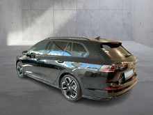 VW Golf Variant Sport mHeV DSG in Grenadillschwarz Metallic