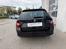 Škoda Fabia Combi 25 in Black-Magic Perleffekt