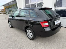 Škoda Fabia Combi 25 in Black-Magic Perleffekt